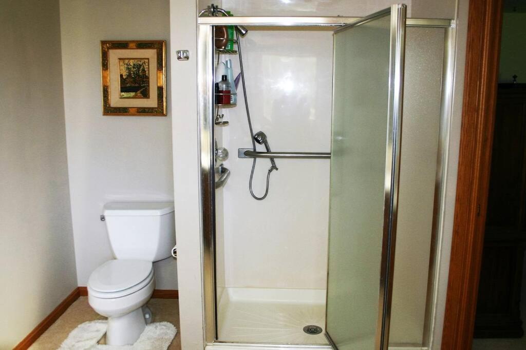 אקרון Private Guest Suite On The Portage Lakes מראה חיצוני תמונה