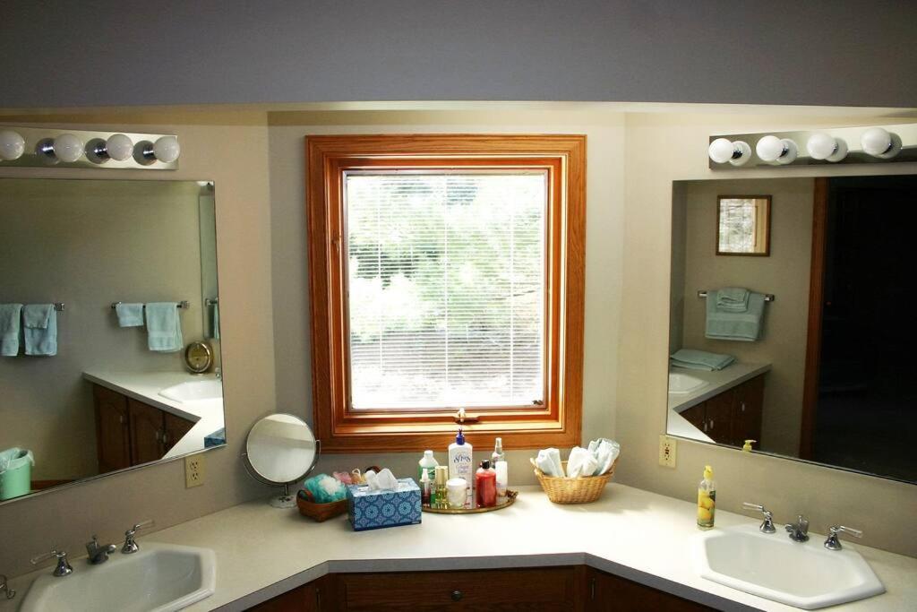 אקרון Private Guest Suite On The Portage Lakes מראה חיצוני תמונה